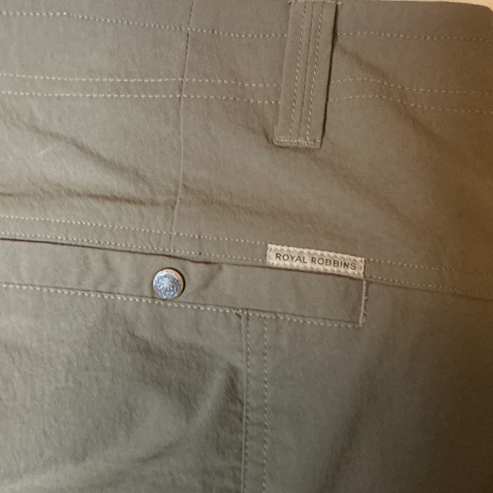 Royal Robbins Women’s Brown Flat Front Shorts - Picture 8 of 13